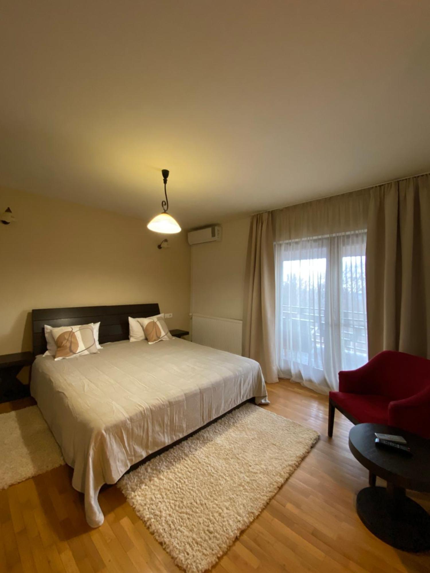 Cetatuia Hotel Magura  Ngoại thất bức ảnh